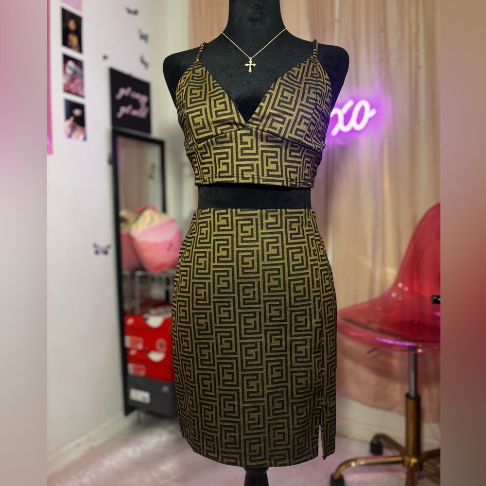 Gorgeous 3pc Shades Of Brown outfit! Sexy and comfortable! Perfect condition🤎